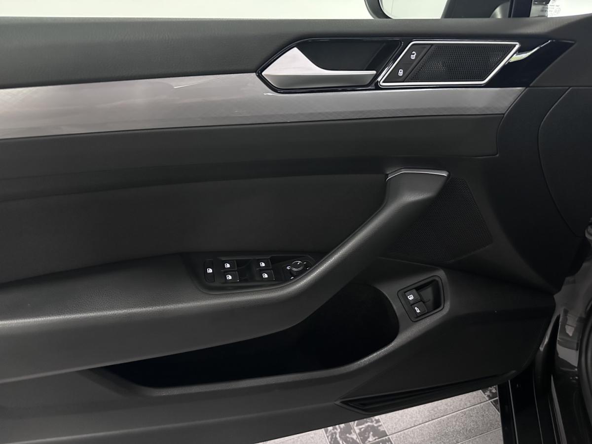 volkswagen-passat-variant-2024-hibrido-1395cc