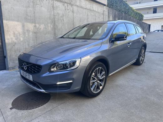 volvo-v60-cross-country-2018-diesel-1969cc