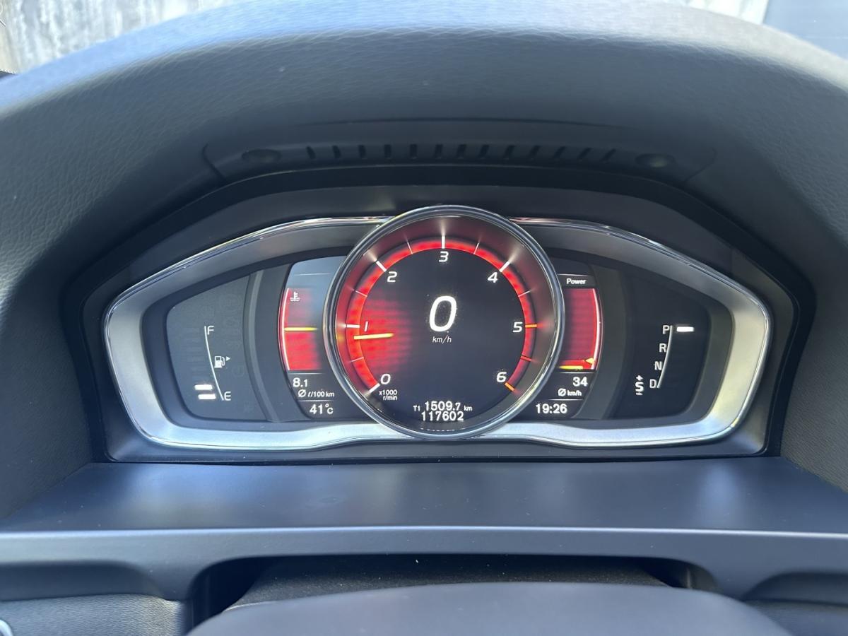 volvo-v60-cross-country-2018-diesel-1969cc