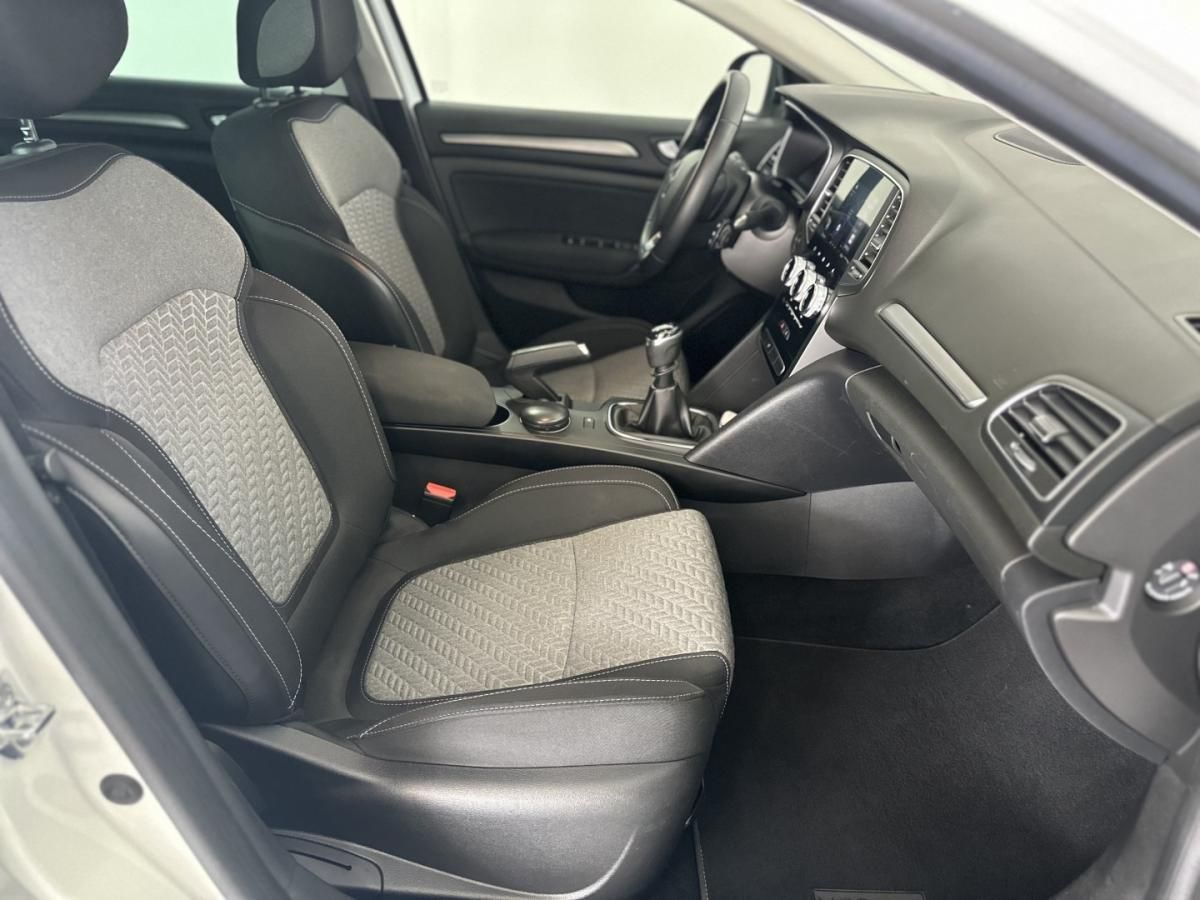 renault-megane-sport-tourer-2022-diesel-1461cc