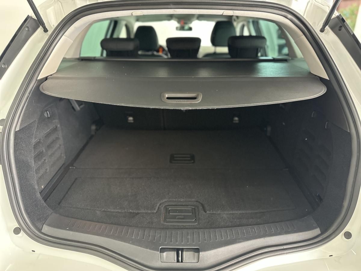 renault-megane-sport-tourer-2022-diesel-1461cc