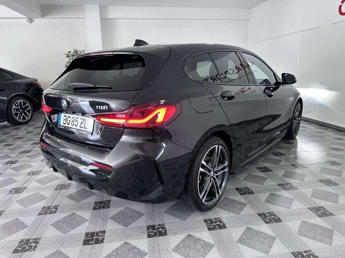 bmw-serie-1-2024-gasolina-1499cc