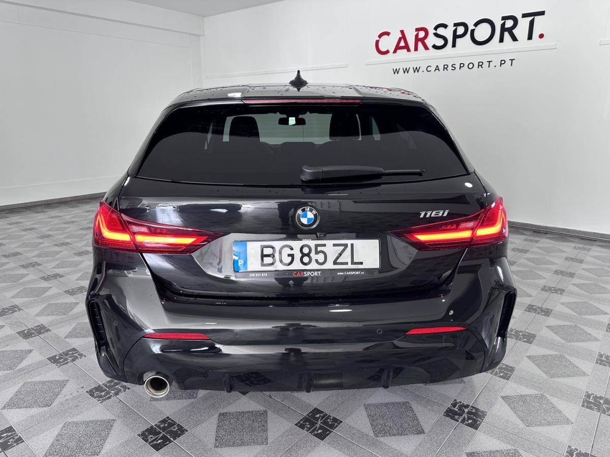 bmw-serie-1-2024-gasolina-1499cc