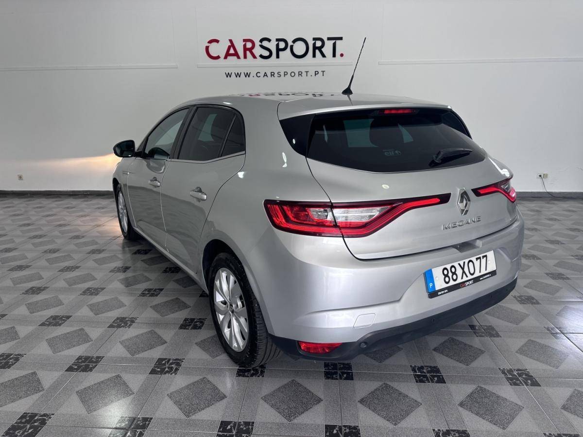 renault-megane-2019-diesel-1461cc