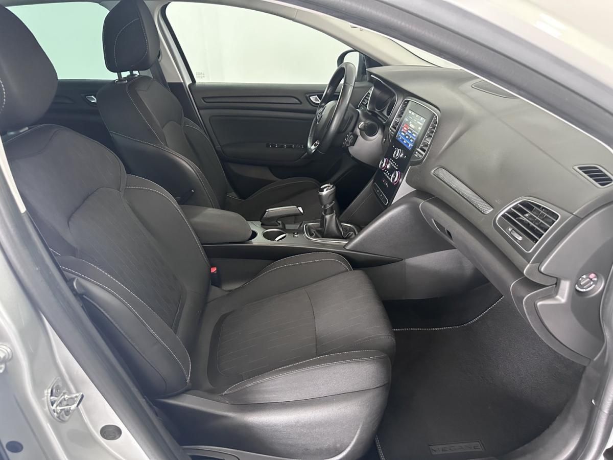 renault-megane-2019-diesel-1461cc