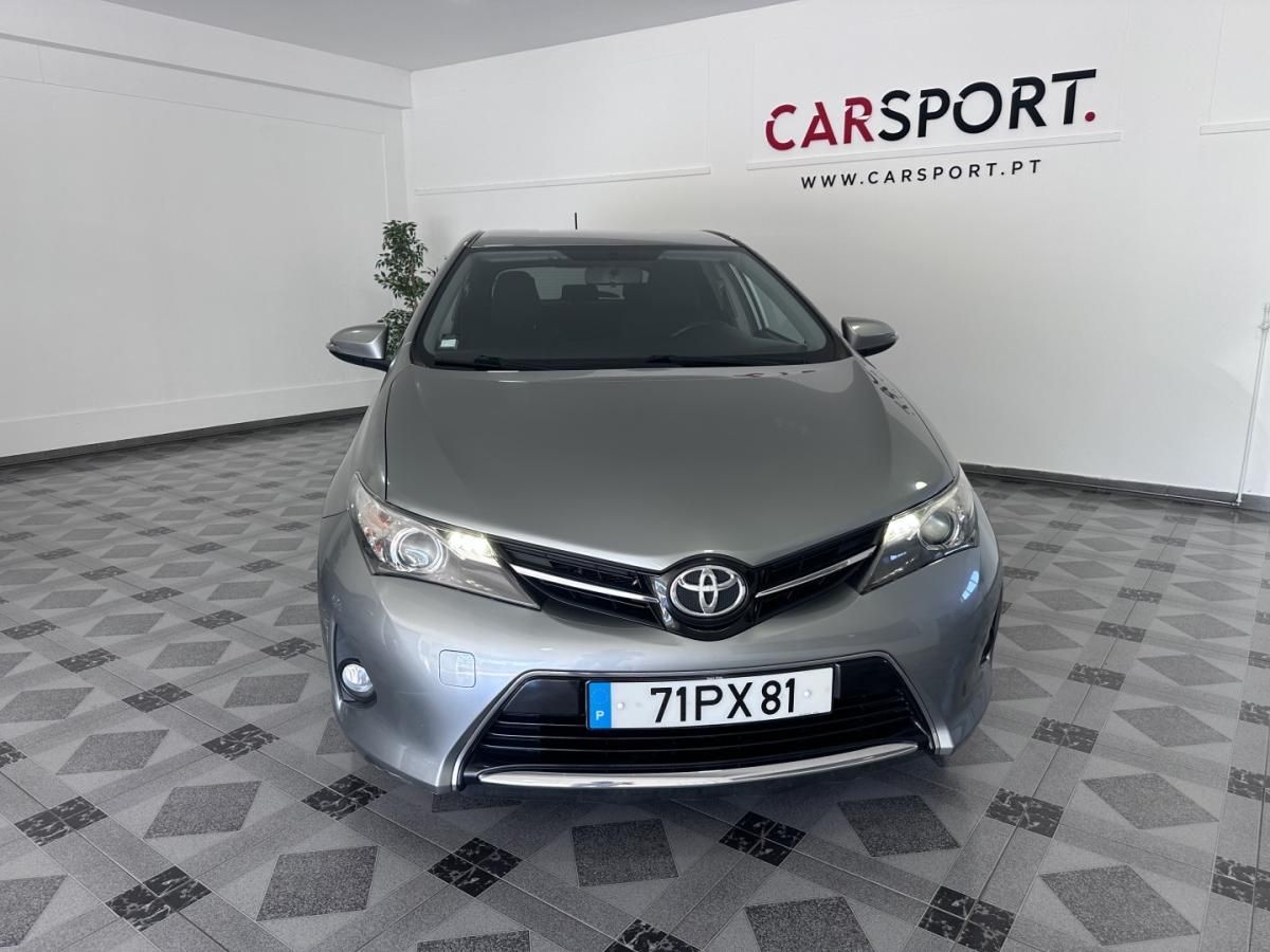 toyota-auris-2015-diesel-1364cc