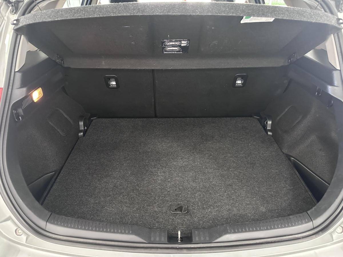 toyota-auris-2015-diesel-1364cc