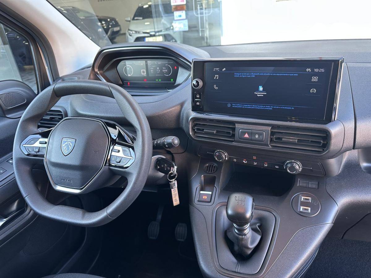 peugeot-partner-2025-diesel-1499cc