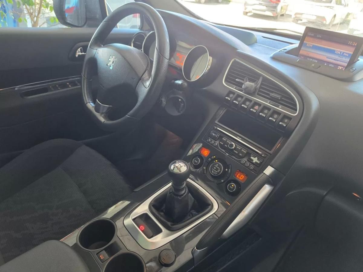 peugeot-3008-2012-diesel-1560cc