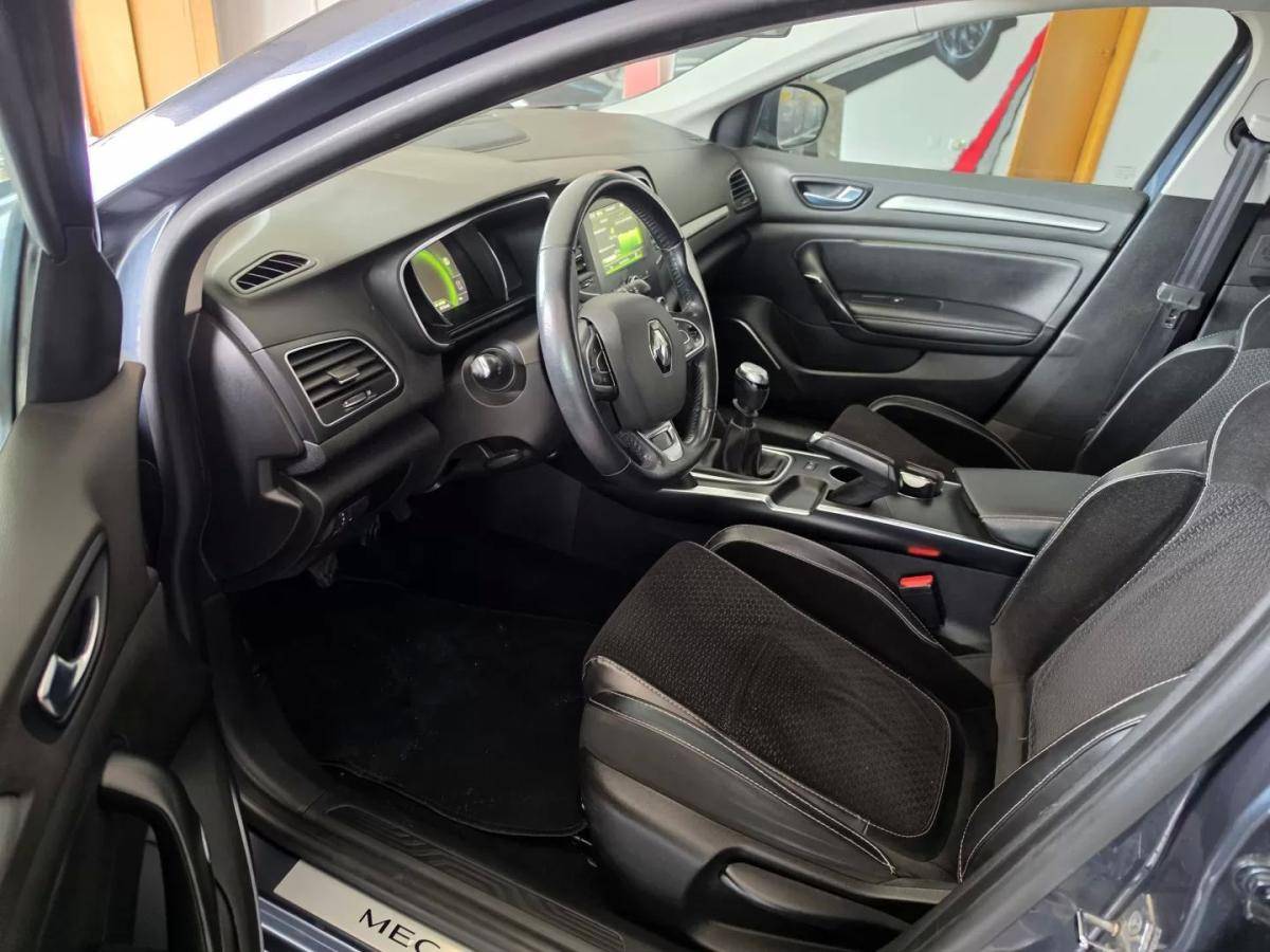 renault-megane-sport-tourer-2017-diesel-1461cc