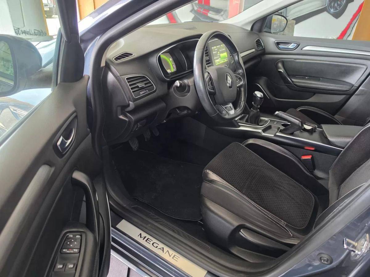 renault-megane-sport-tourer-2017-diesel-1461cc