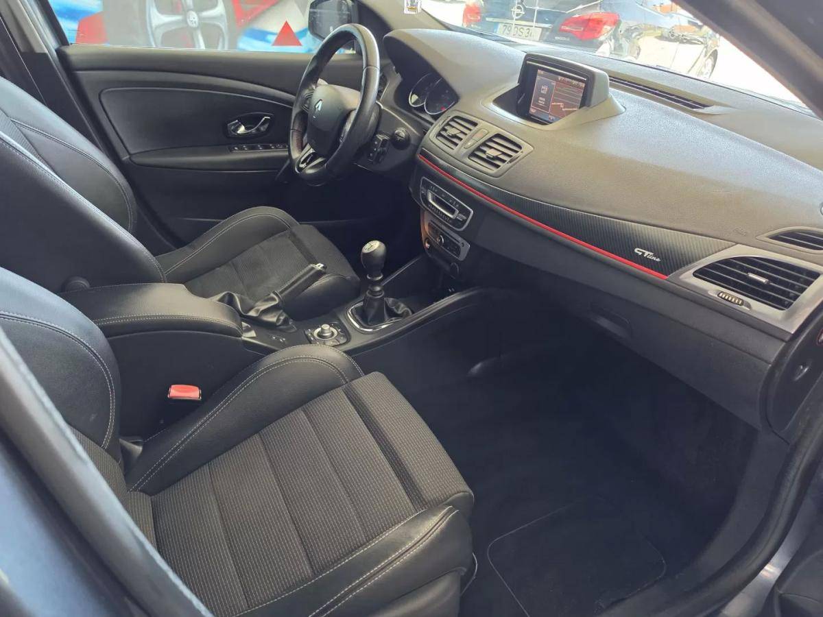 renault-megane-sport-tourer-2014-diesel-1461cc