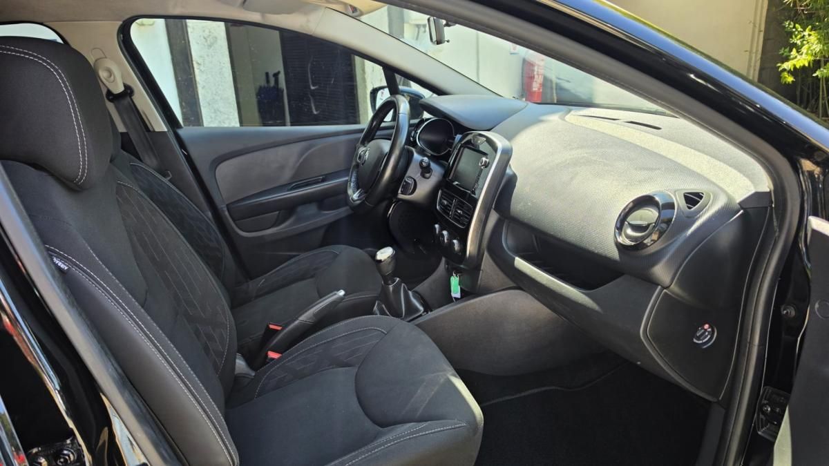 renault-clio-sport-tourer-2019-diesel-1461cc