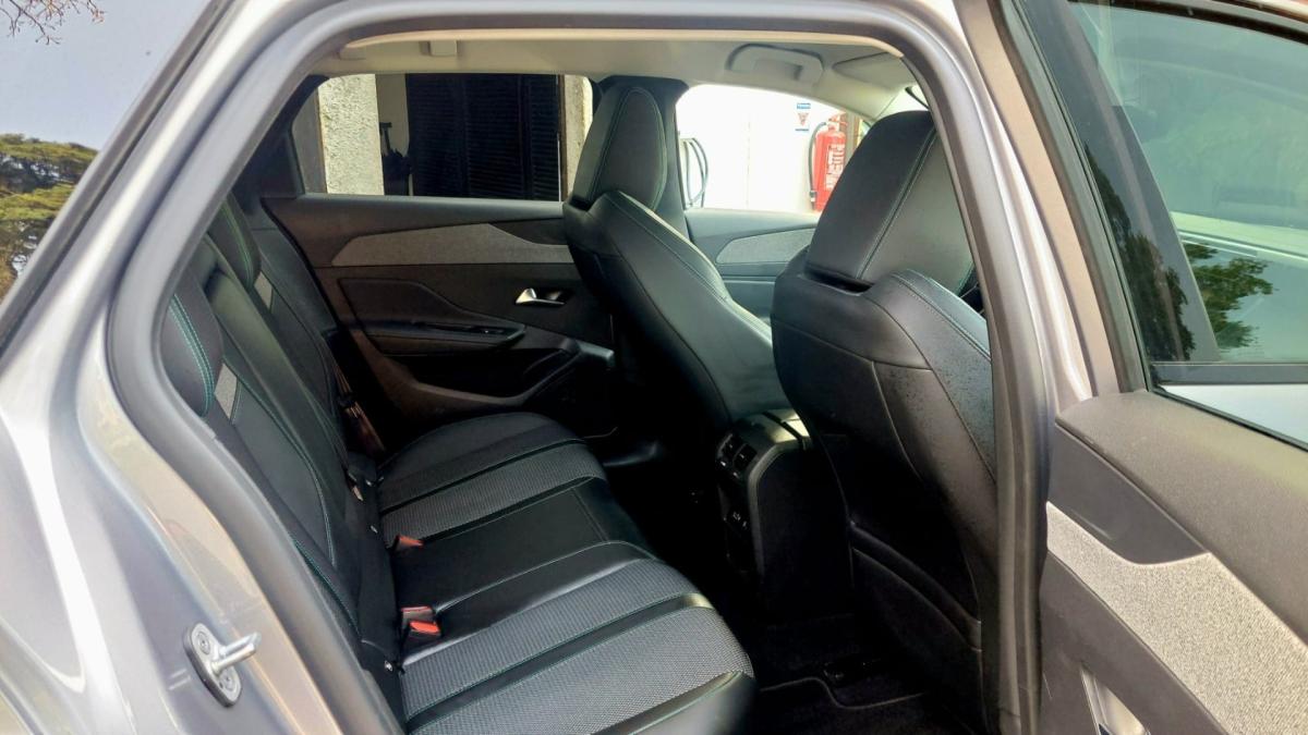 peugeot-308-sw-2022-diesel-1499cc