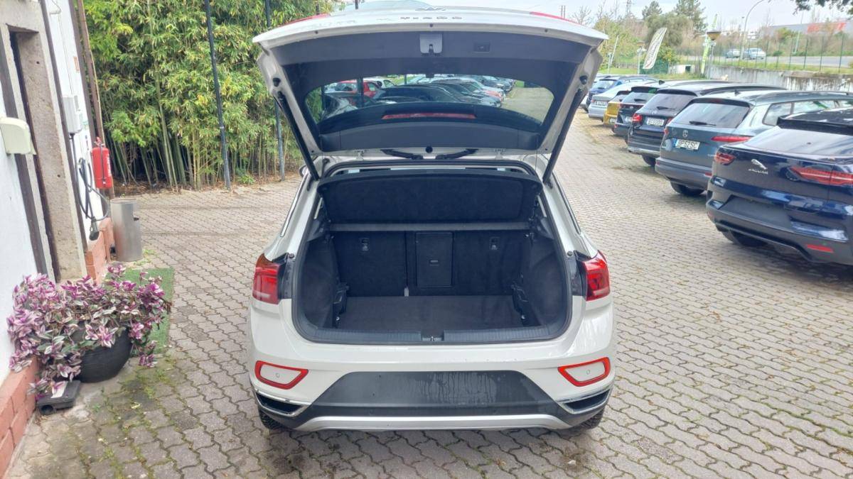 volkswagen-t-roc-2023-gasolina-999cc