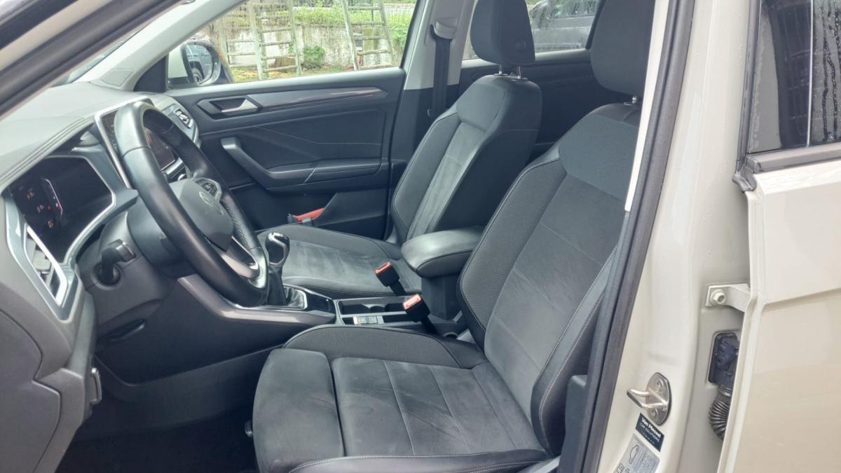 volkswagen-t-roc-2023-gasolina-999cc