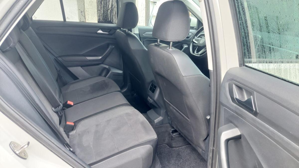 volkswagen-t-roc-2023-gasolina-999cc