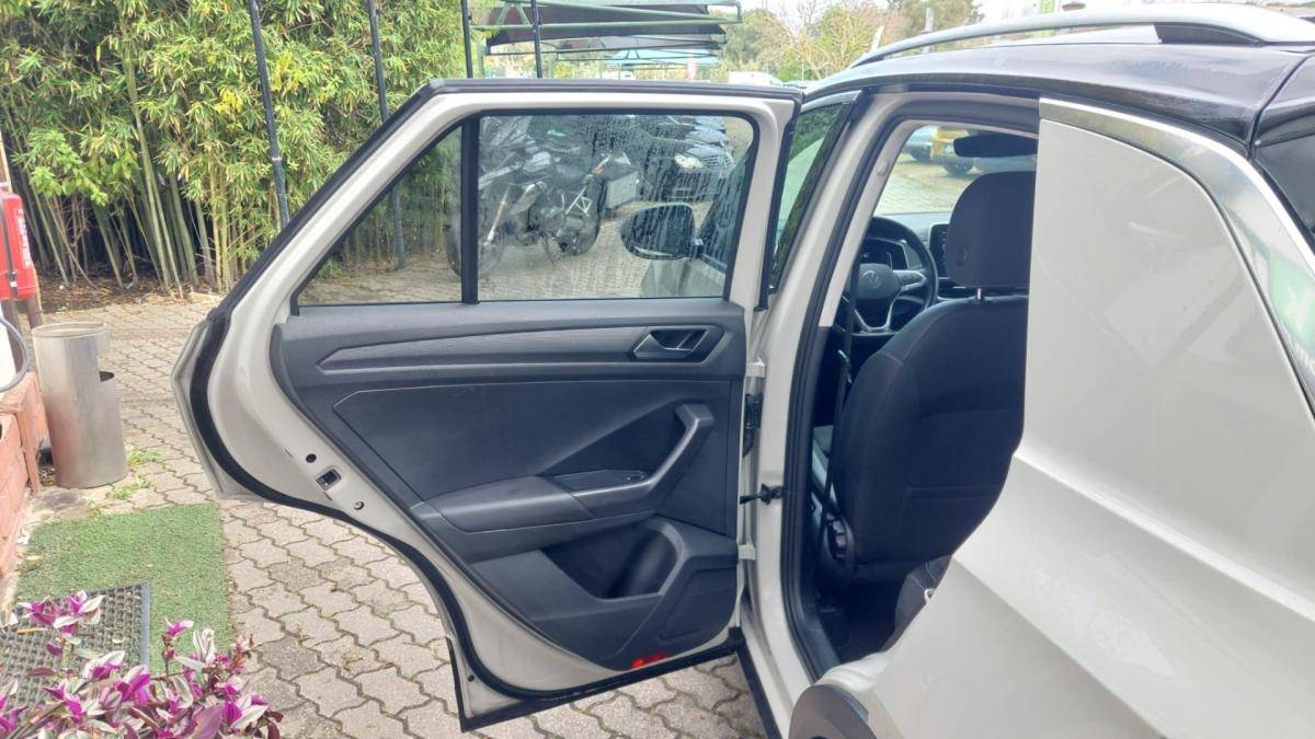 volkswagen-t-roc-2023-gasolina-999cc