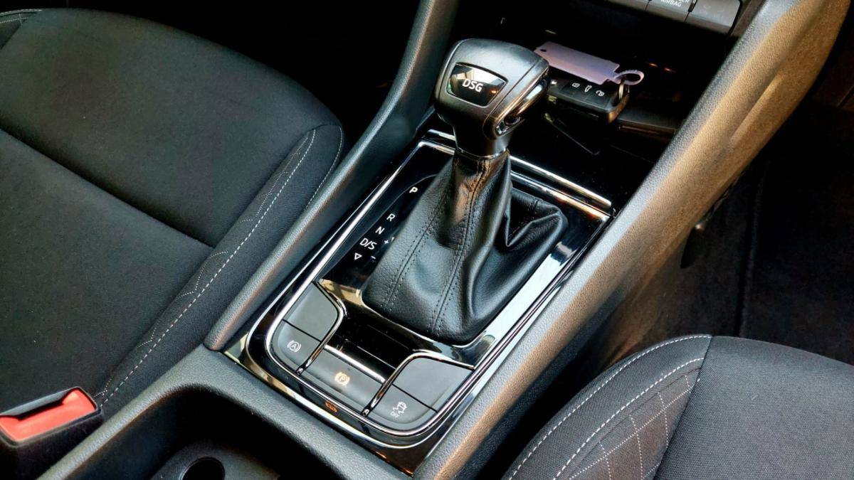 skoda-karoq-2019-diesel-1598cc