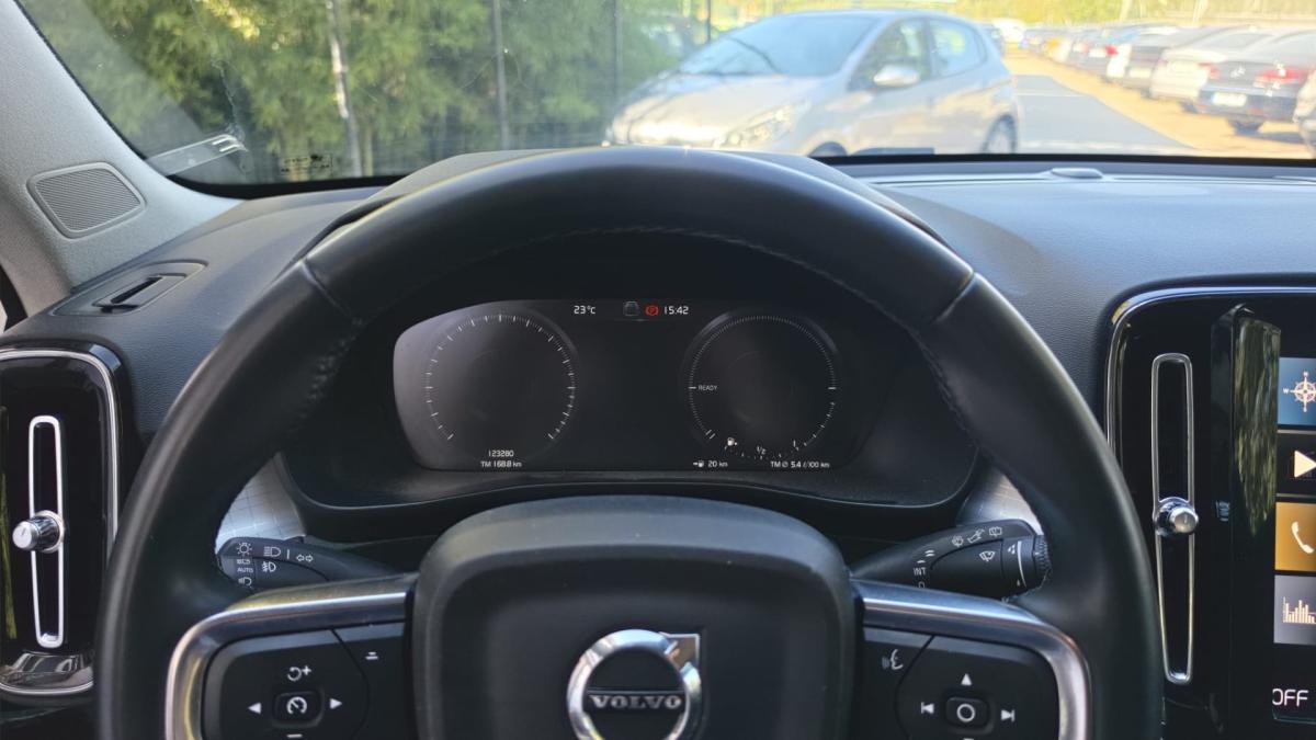 volvo-xc40-2021-hibrido-1477cc
