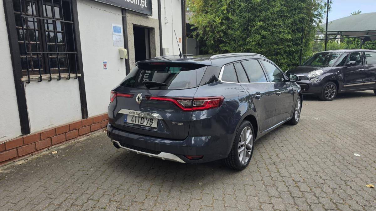 renault-megane-sport-tourer-2017-diesel-1461cc