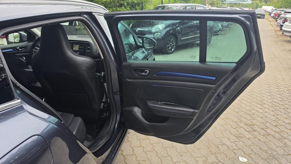 renault-megane-sport-tourer-2017-diesel-1461cc