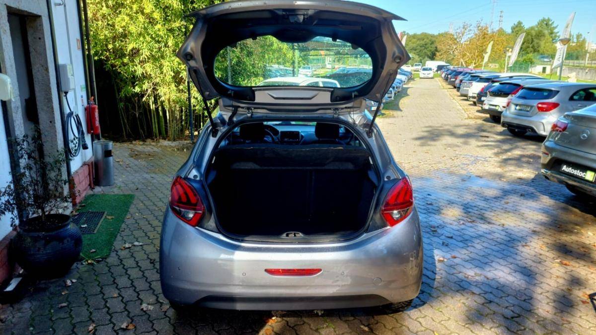 peugeot-208-2018-diesel-1499cc