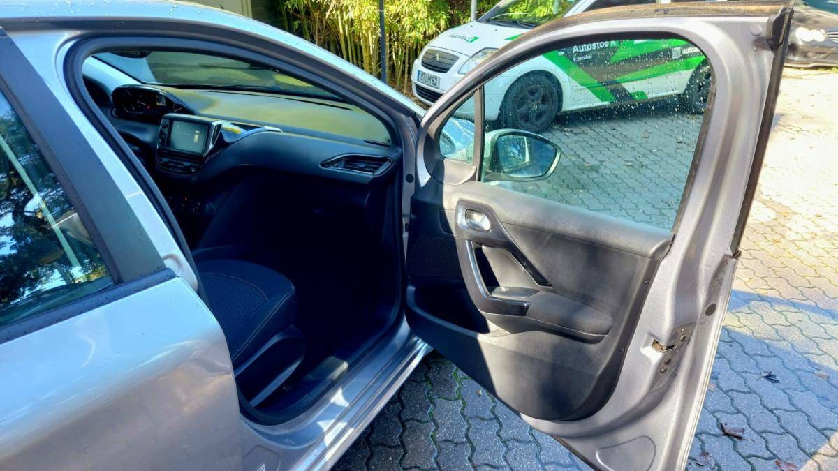 peugeot-208-2018-diesel-1499cc