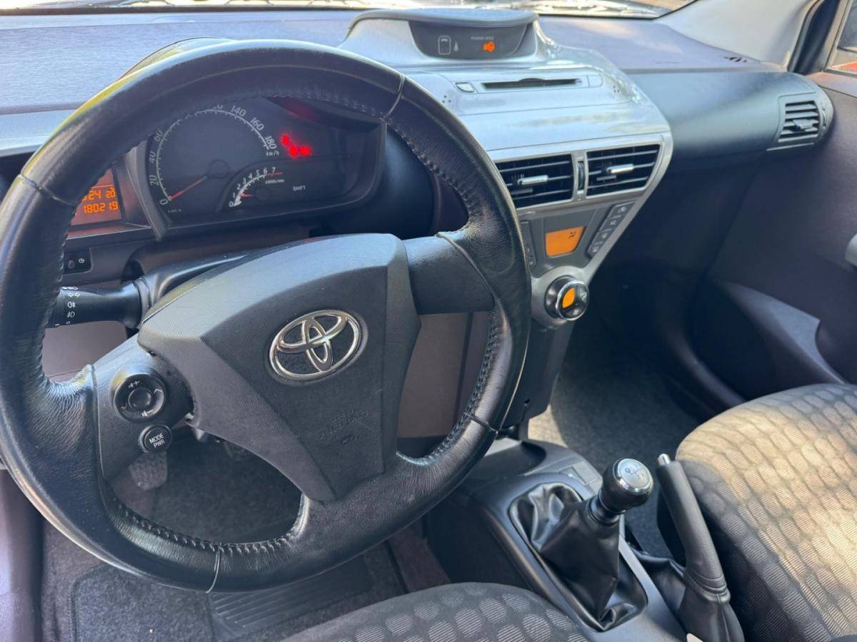 toyota-iq-2009-gasolina-998cc