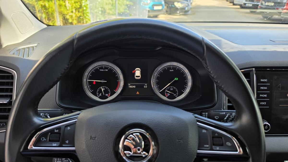 skoda-karoq-2019-diesel-1598cc