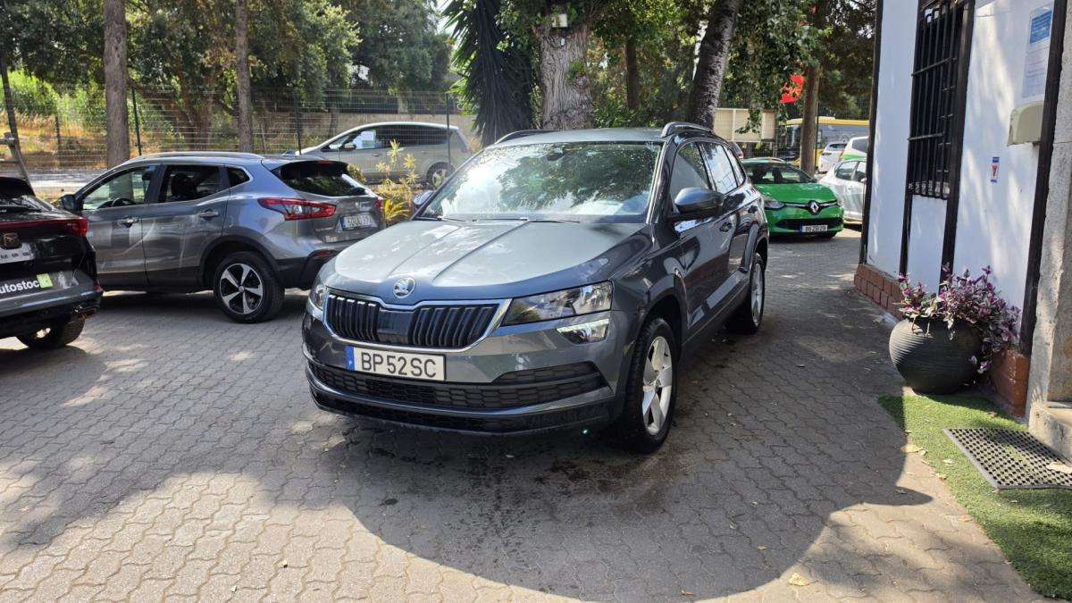 skoda-karoq-2019-diesel-1598cc