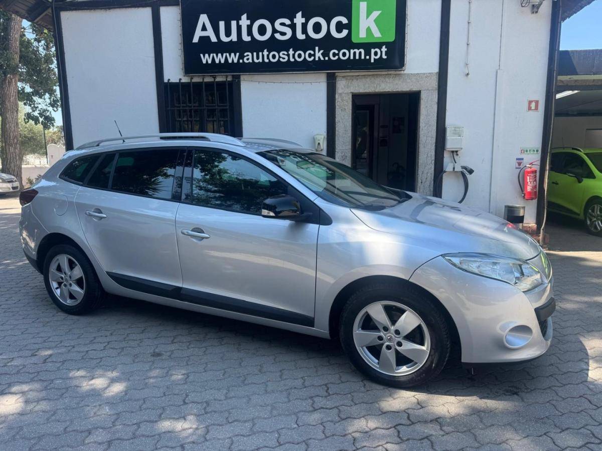 renault-megane-sport-tourer-2012-diesel-1461cc