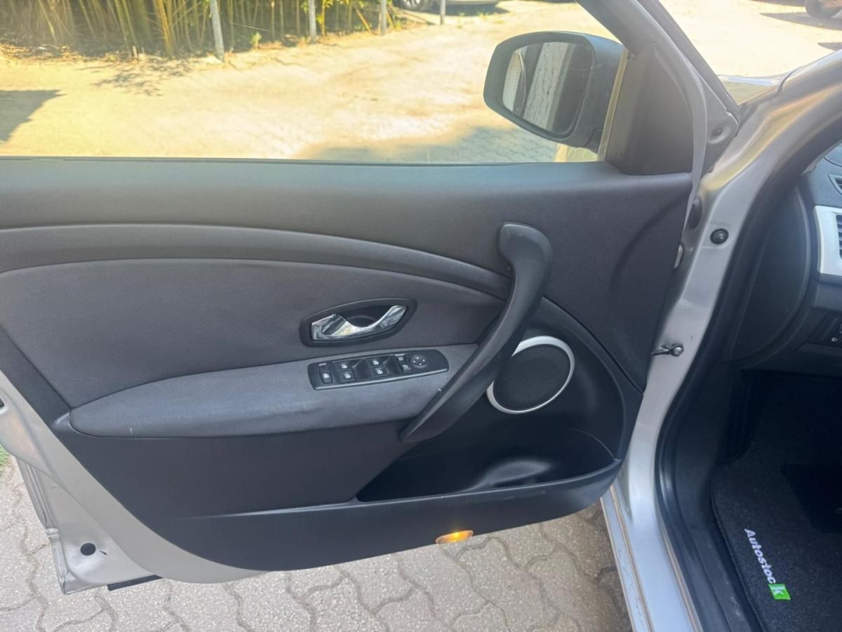 renault-megane-sport-tourer-2012-diesel-1461cc