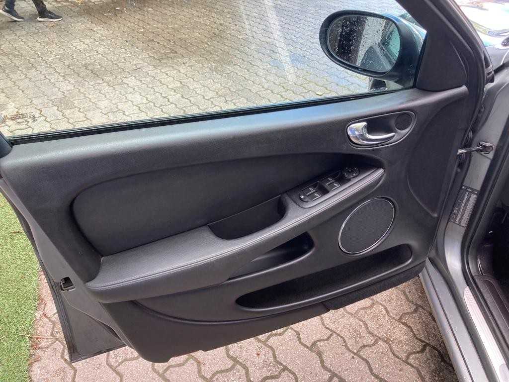 jaguar-x-type-2006-diesel-1998cc