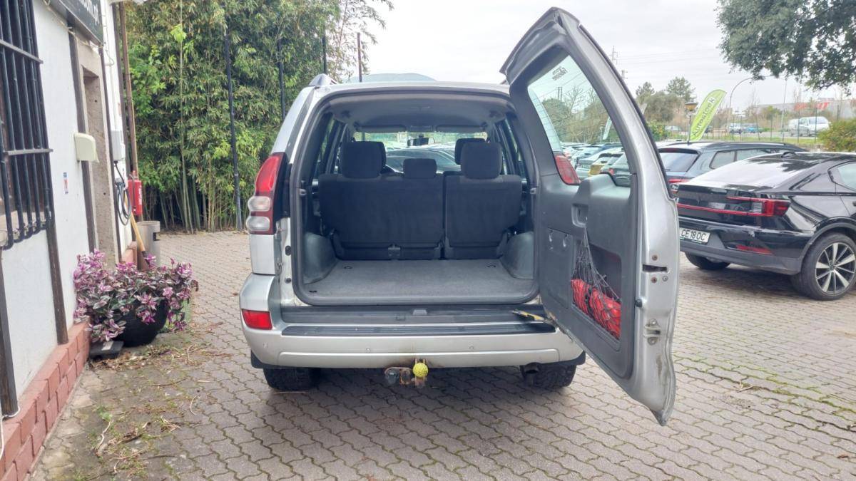 toyota-land-cruiser-2006-diesel-2982cc
