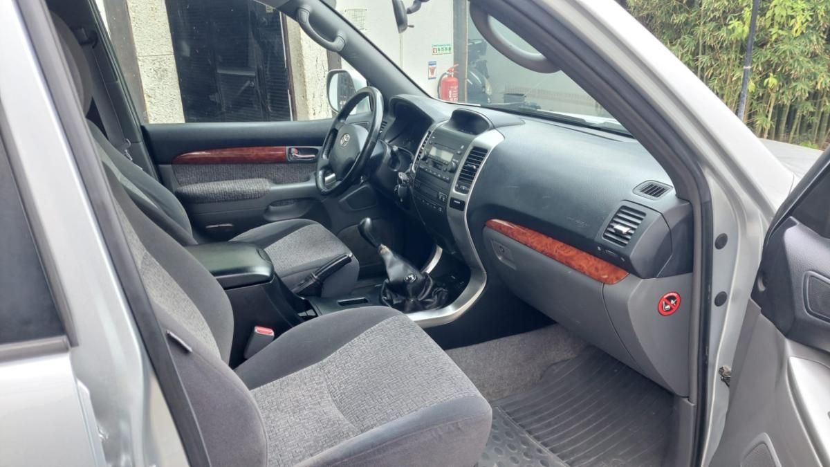 toyota-land-cruiser-2006-diesel-2982cc