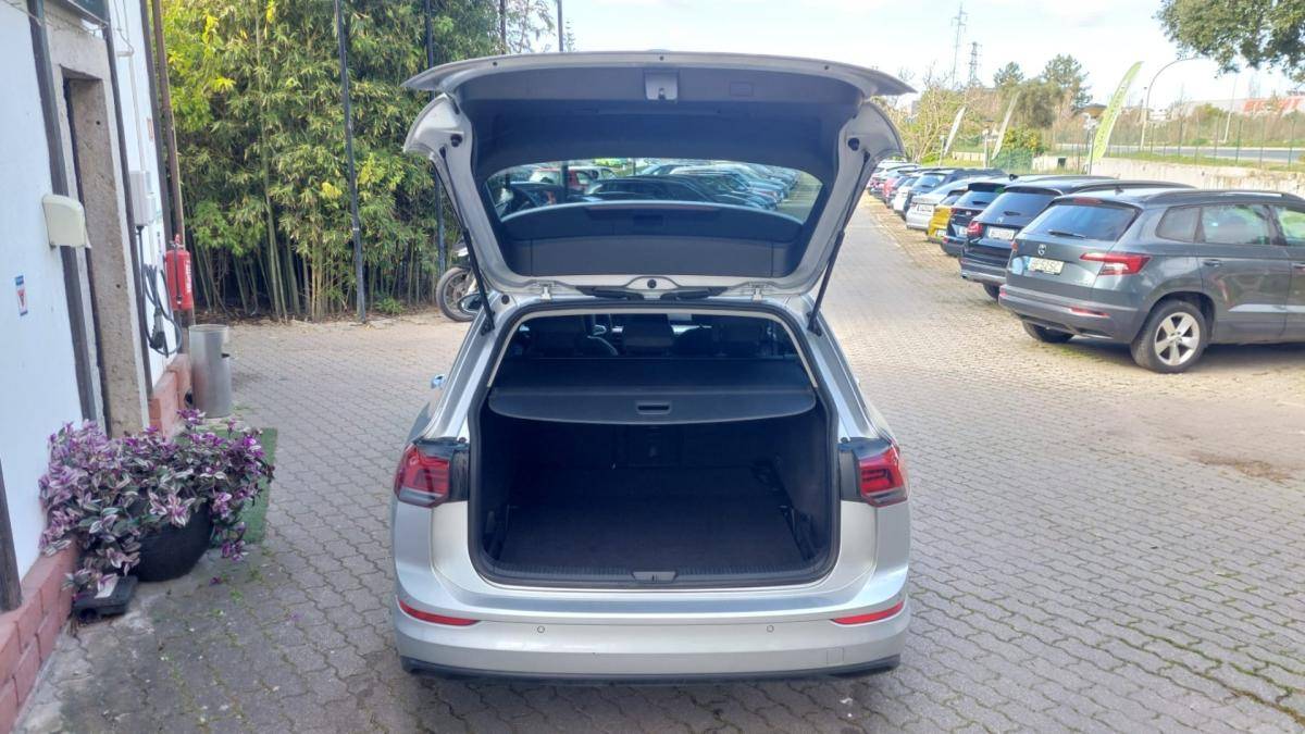 volkswagen-golf-variant-2021-diesel-1968cc