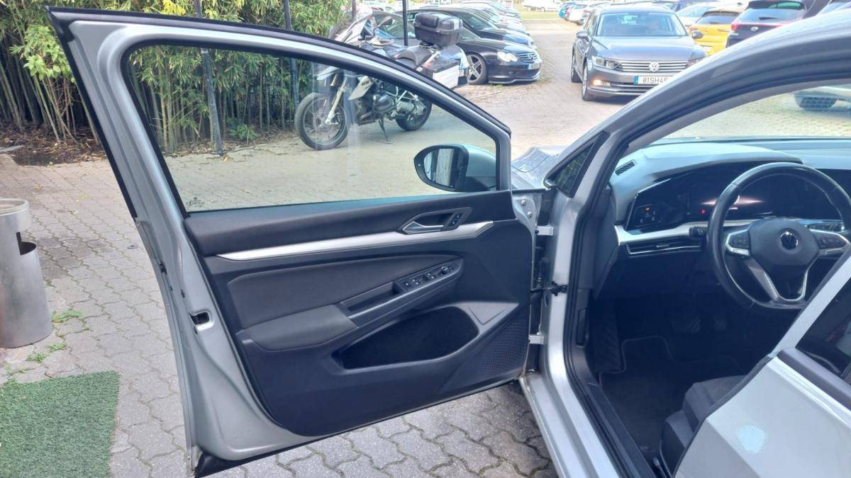 volkswagen-golf-variant-2021-diesel-1968cc