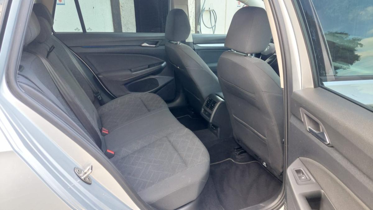 volkswagen-golf-variant-2021-diesel-1968cc