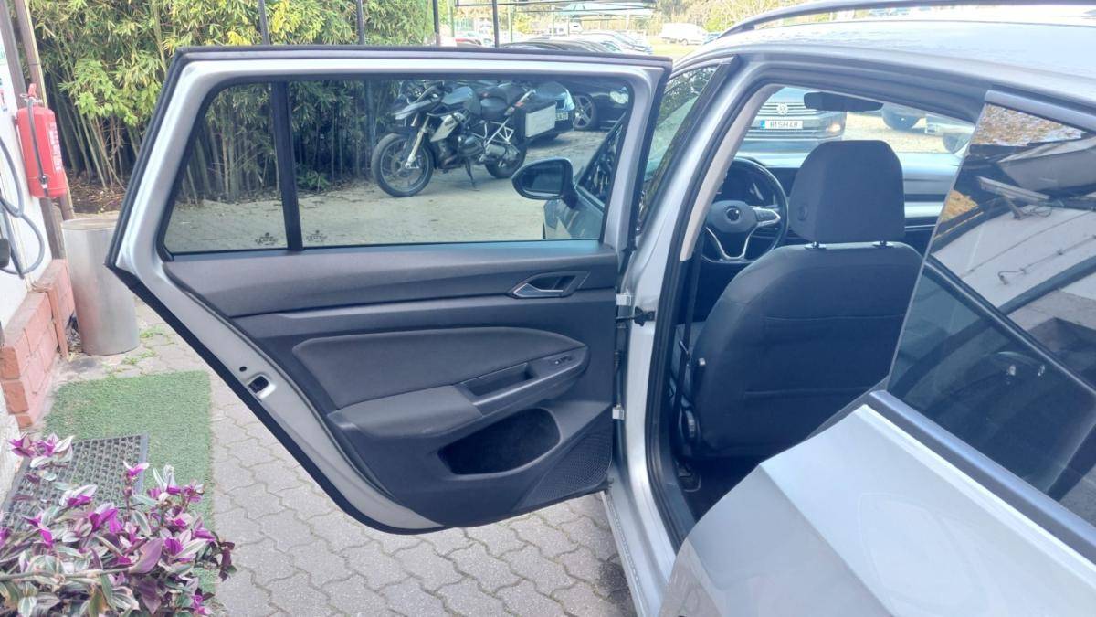 volkswagen-golf-variant-2021-diesel-1968cc