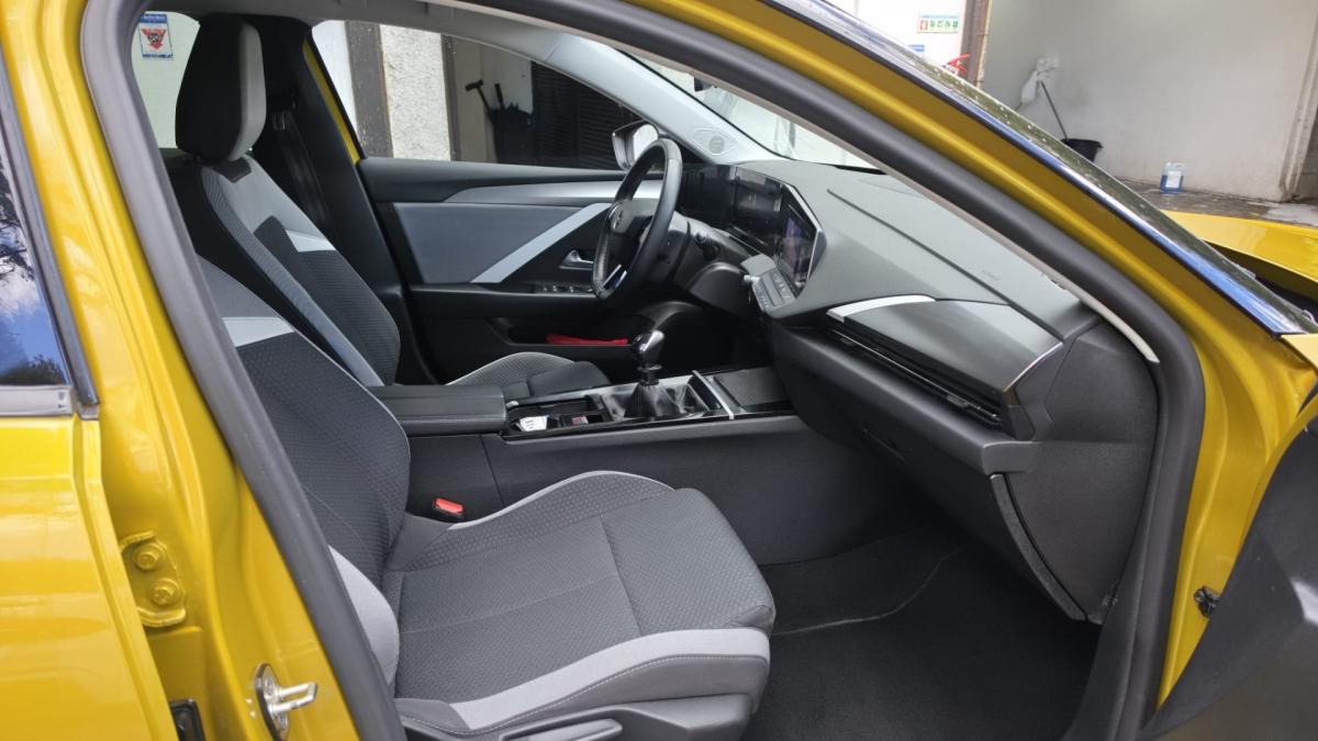opel-astra-2022-diesel-1499cc
