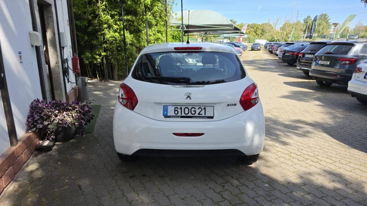 peugeot-208-2013-diesel-1398cc