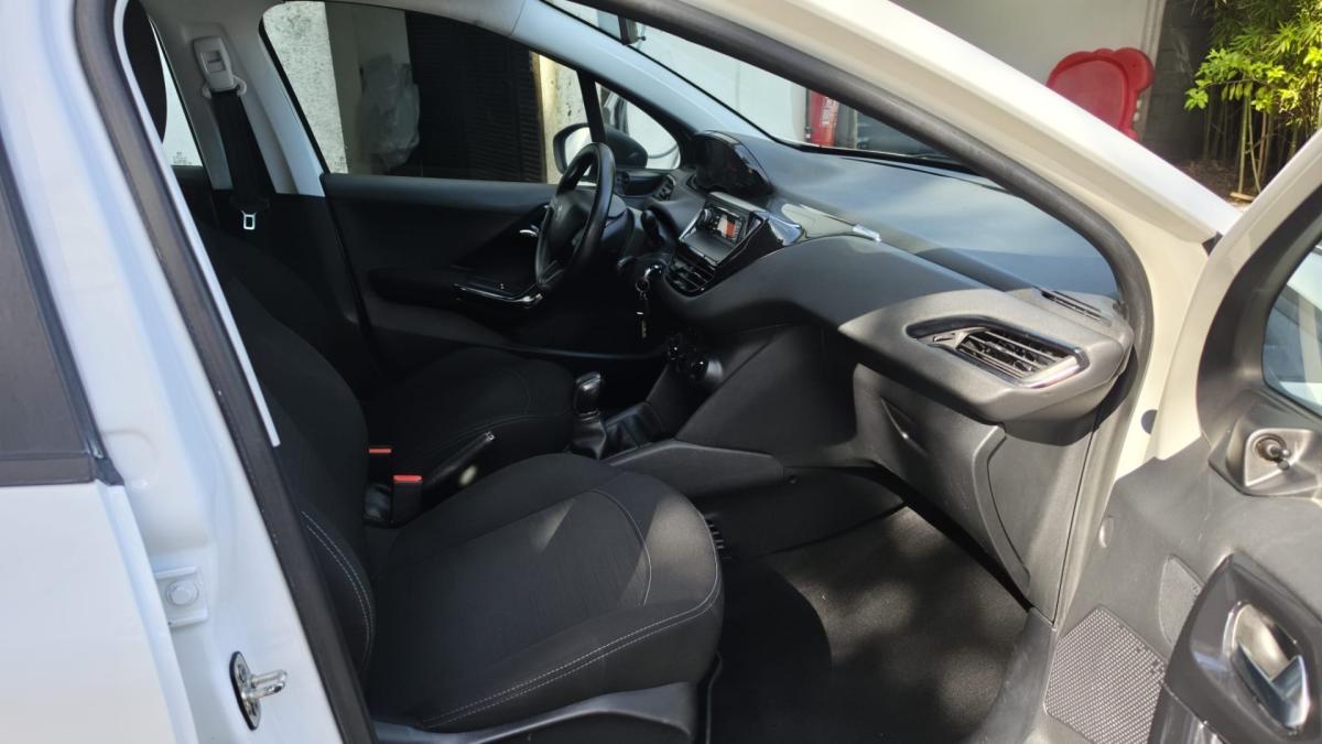 peugeot-208-2013-diesel-1398cc