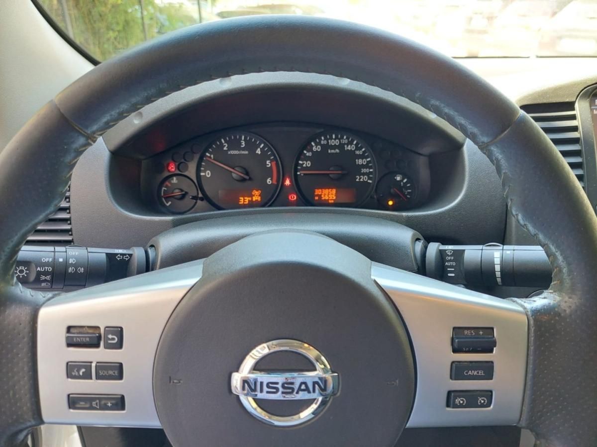 nissan-navara-2013-diesel-2488cc