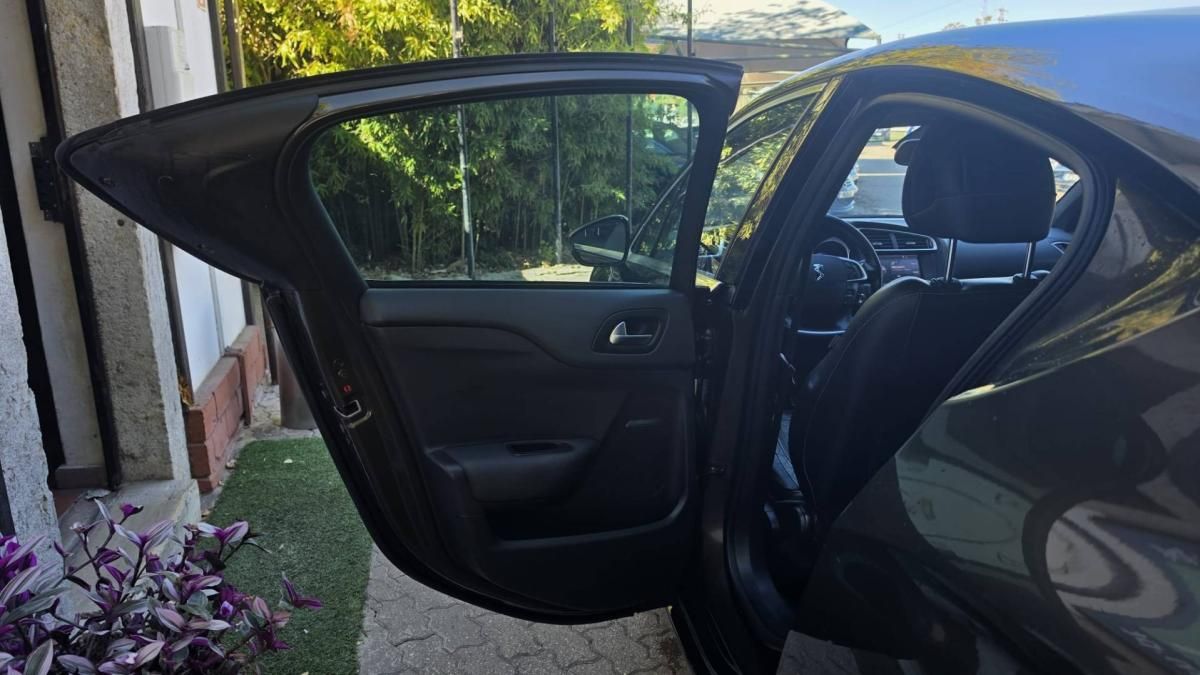 citroen-ds4-2012-diesel-1560cc
