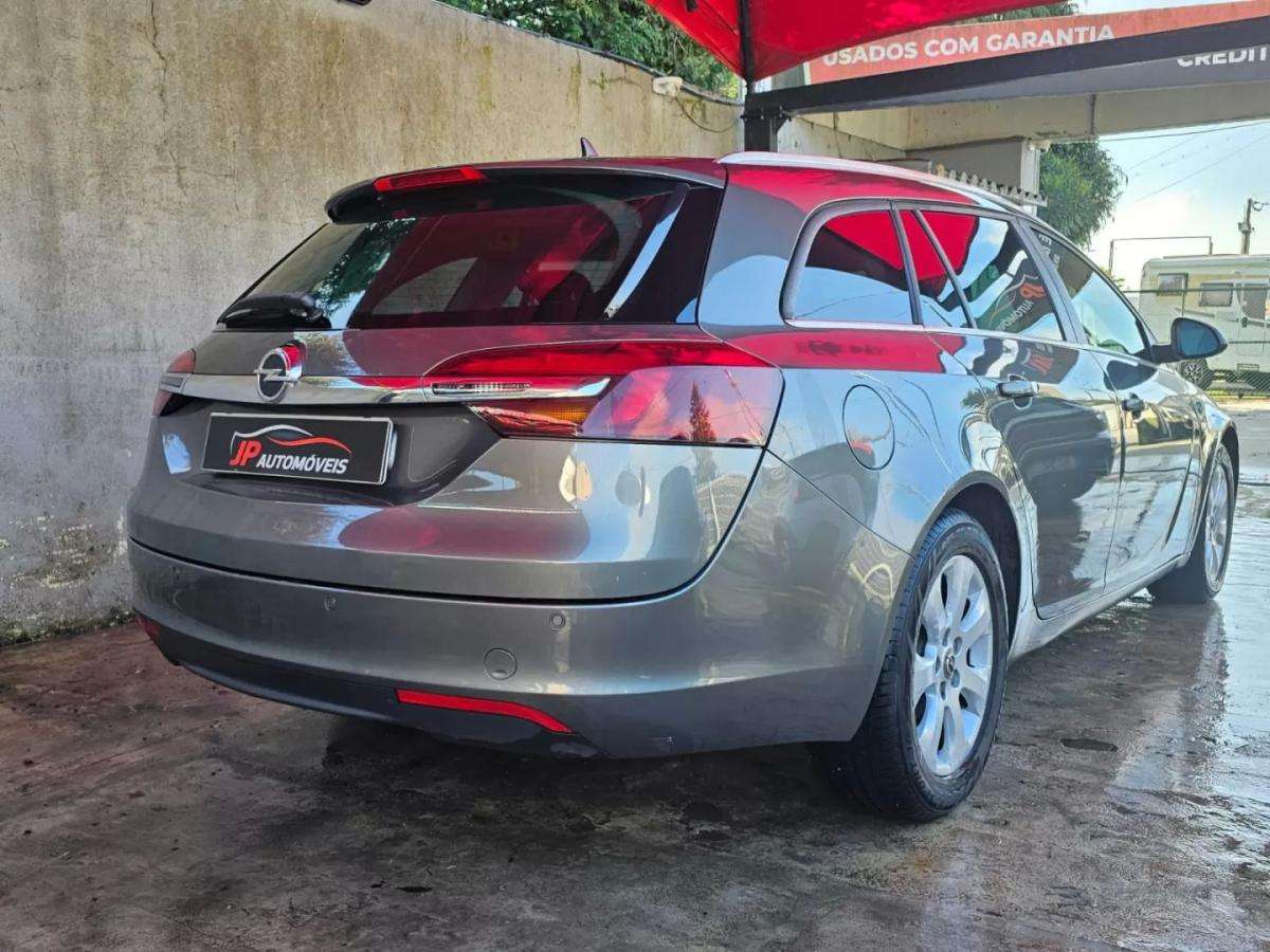 opel-insignia-sports-tourer-2017-diesel-1598cc