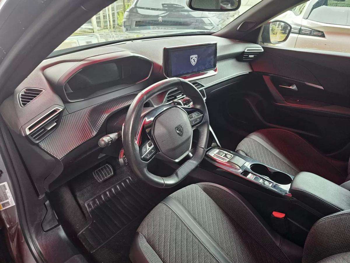 peugeot-2008-2023-diesel-1499cc