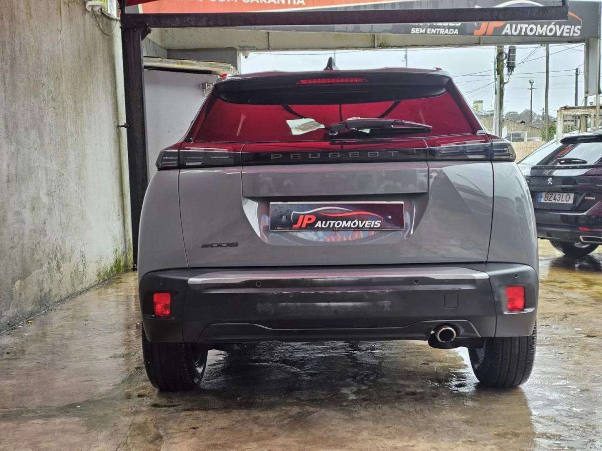 peugeot-2008-2023-diesel-1499cc