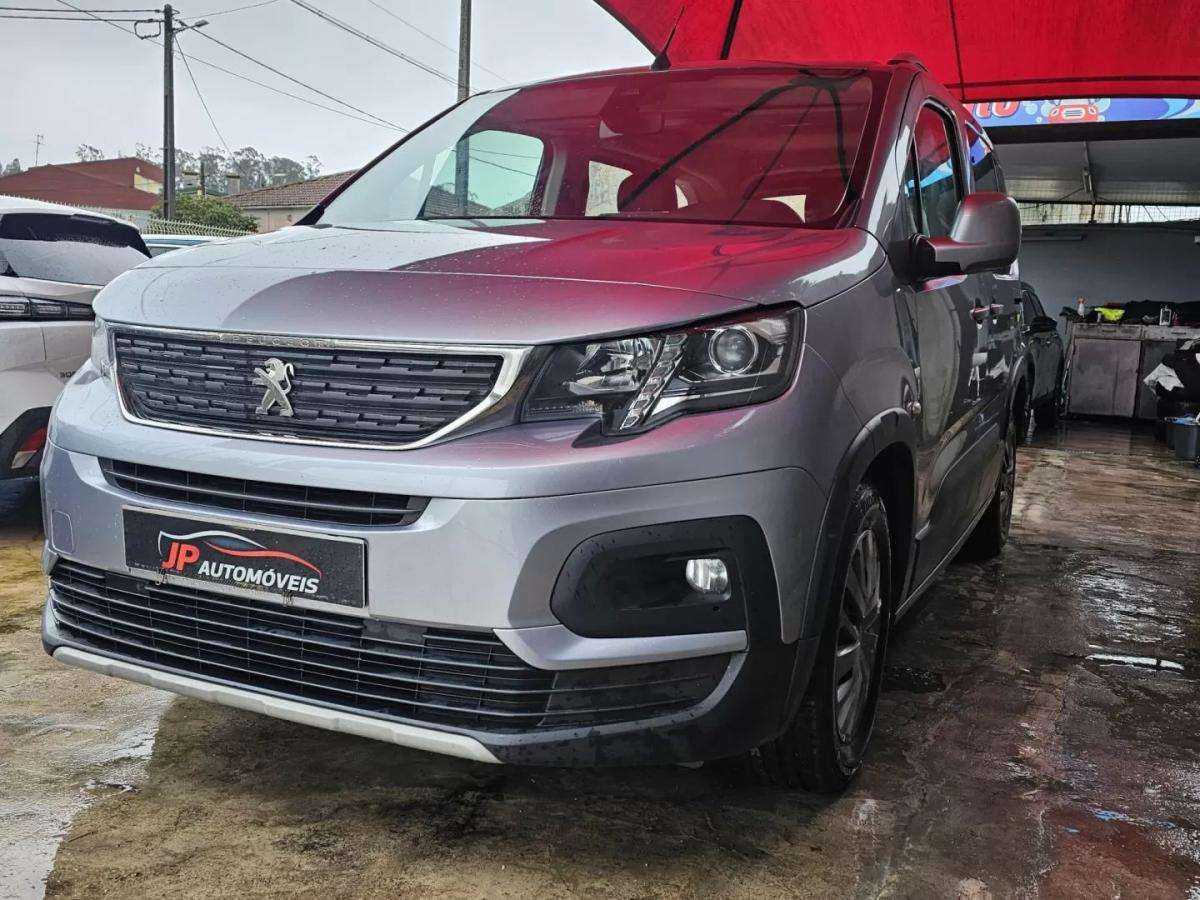 peugeot-rifter-2021-diesel-1499cc