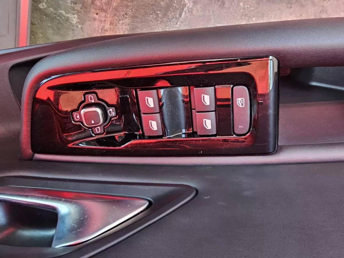 citroen-c5-x-2024-gasolina-1199cc